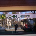 John Deere Schaufensterbeklebung John Deere Schaufensterbeklebung 150x150 Fensterbeschriftungen
