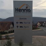 pylon dekupiert gerade LED Hennig1